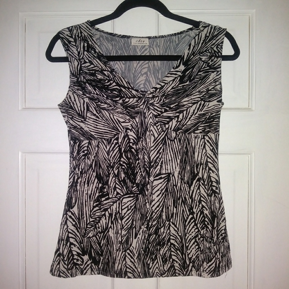 CDW Artistic zebra style sleevless blouse